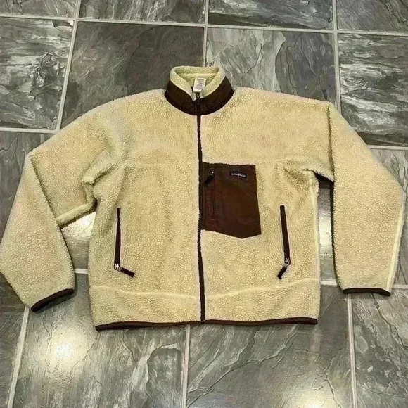 Patagonia Other - Vintage 2000's Patagonia Men's Retro Fleece sz large brown tan